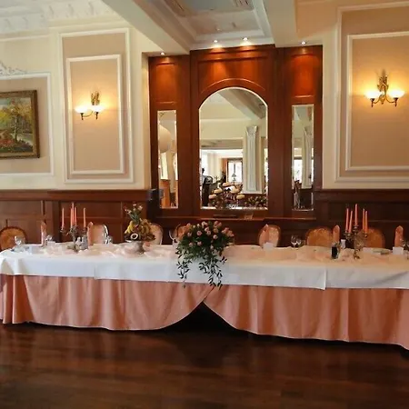 Palac Wisniewski Hotel Piekary Śląskie