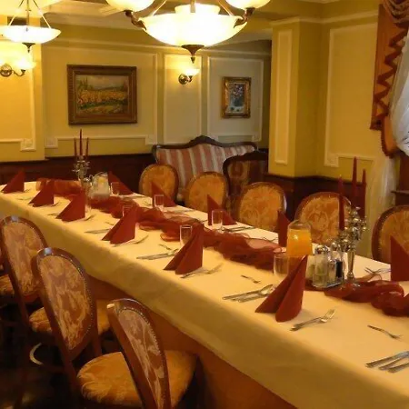 Palac Wisniewski Hotel
