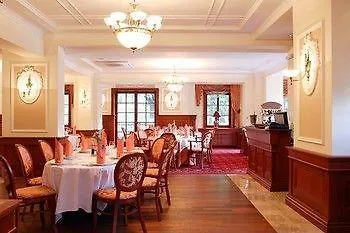 Hotel Palac Wisniewski 3*